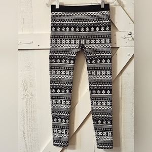 Gray Snowflake Fleece Lined Leggings